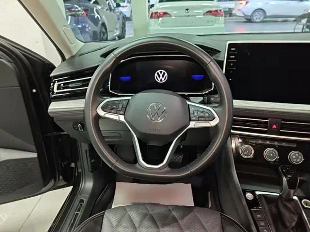 Volkswagen Sagitar — Фото автомобиля 10