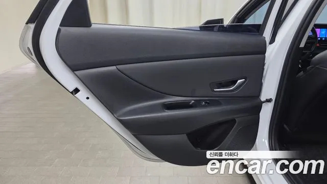Hyundai Avante CN7 — Фото автомобиля 14