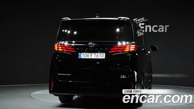 Toyota Alphard — Фото автомобиля 2