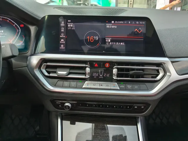 BMW 3 Series — Фото автомобиля 26