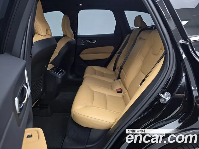 Volvo XC60 2nd Gen — Фото автомобиля 11