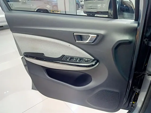 Leapmotor T03 — Фото автомобиля 15