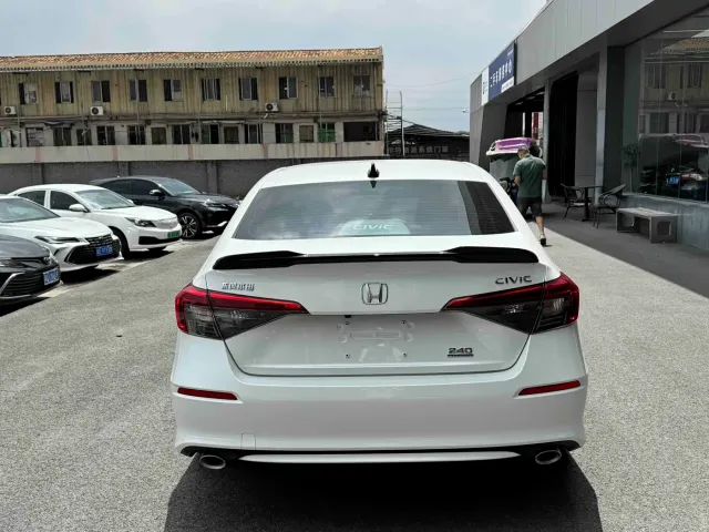 Honda Civic — Фото автомобиля 8