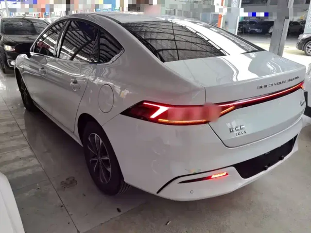 BYD Qin PLUS — Фото автомобиля 4