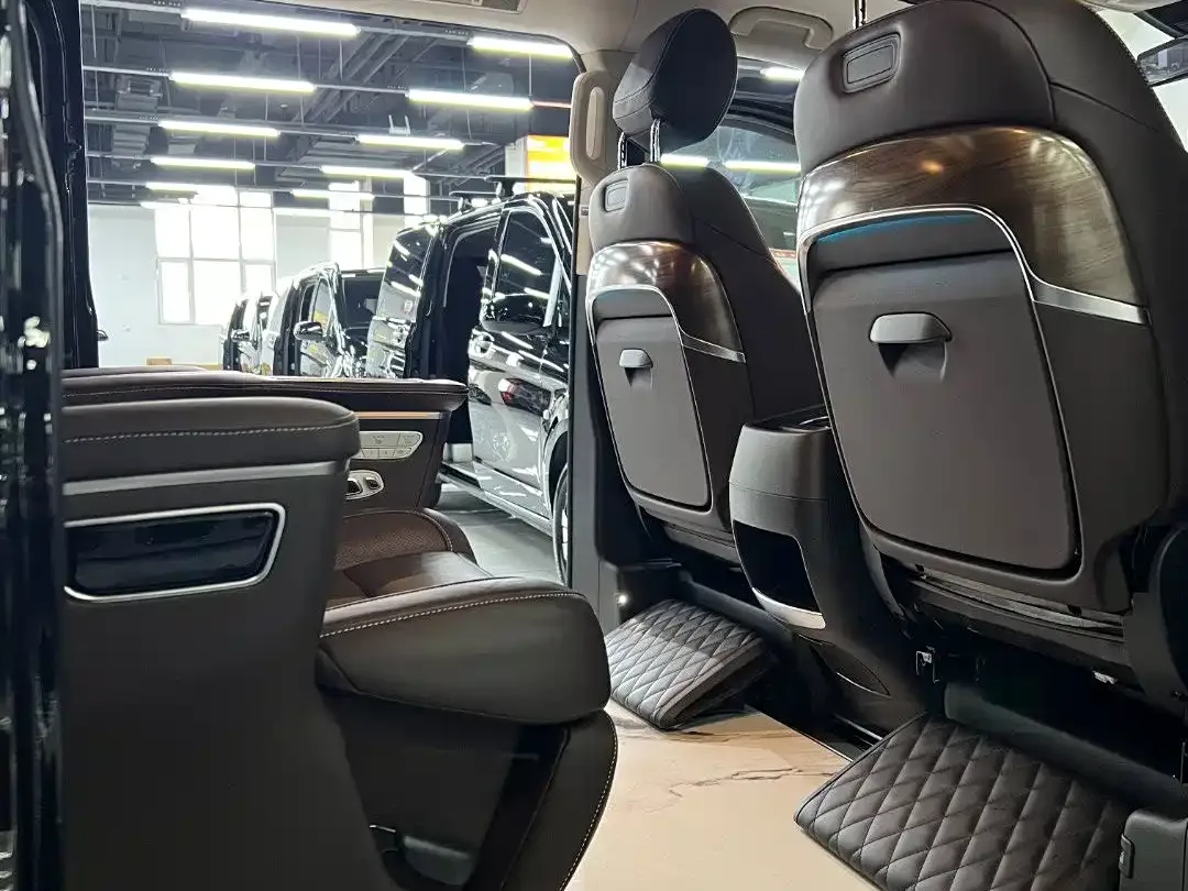 Mercedes-Benz Mercedes-Benz V-Class 2022 V 260 L Long Wheelbase Luxury Edition — Фото автомобиля 16