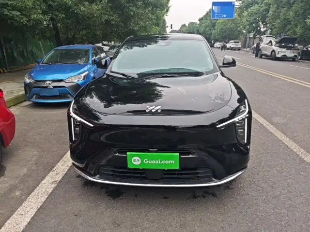 IM Motors LS6 — Фото автомобиля 2