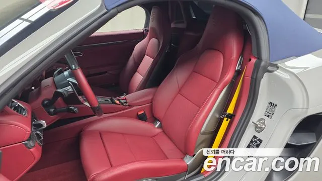 Porsche 718 — Фото автомобиля 15