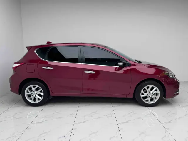 Nissan Tiida — Фото автомобиля 13