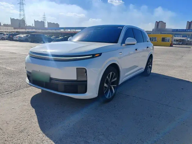 Фотография автомобиля — Li Auto L7