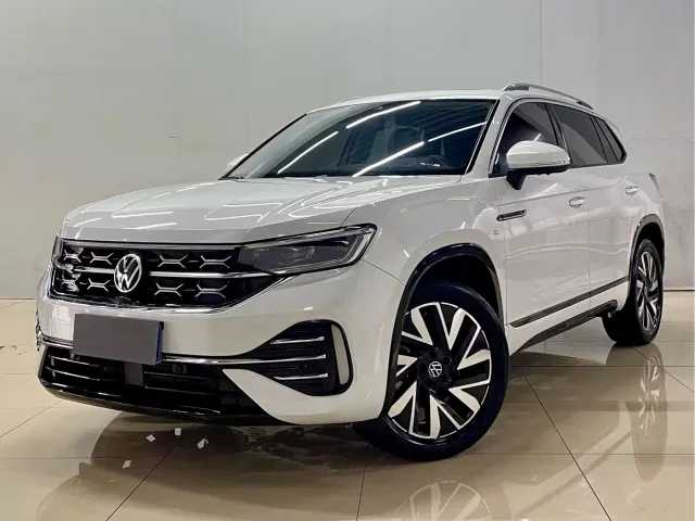 Фотография автомобиля — Volkswagen Tayron