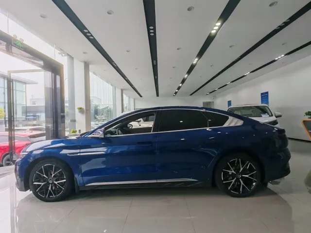 BYD Han — Фото автомобиля 6