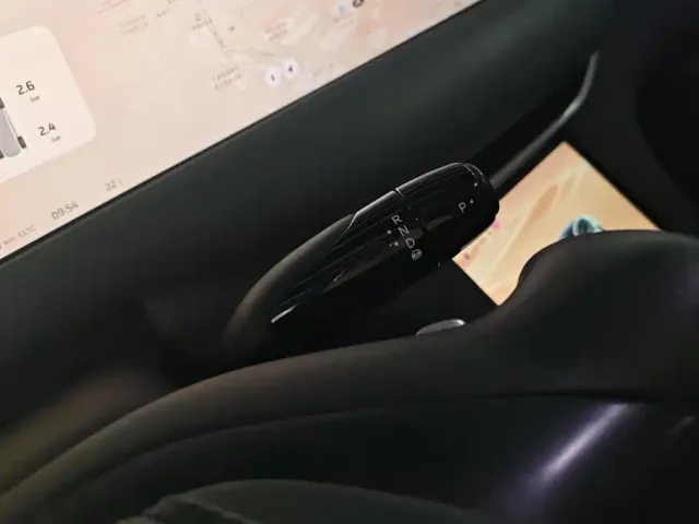 IM Motors LS6 — Фото автомобиля 16