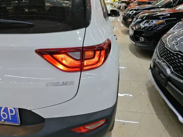 Kia KX1 — Фото автомобиля 7