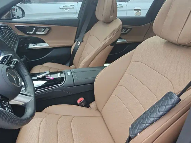 Mercedes-Benz E-Class — Фото автомобиля 14