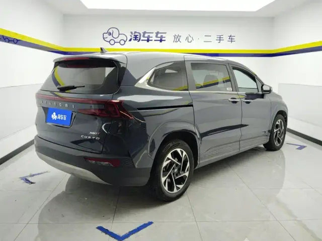 Hyundai Custo — Фото автомобиля 3