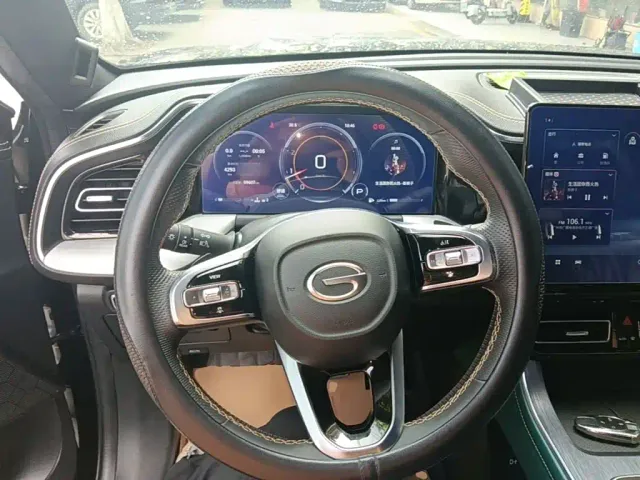 GAC Trumpchi GS8 — Фото автомобиля 10