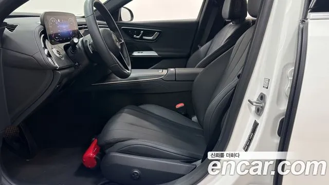Mercedes-Benz E-Class — Фото автомобиля 10