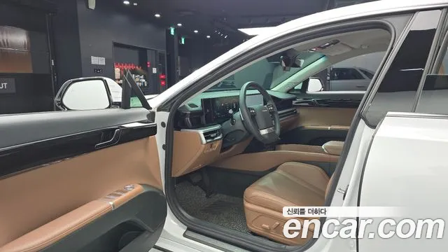 Hyundai Grandeur GN7 — Фото автомобиля 14