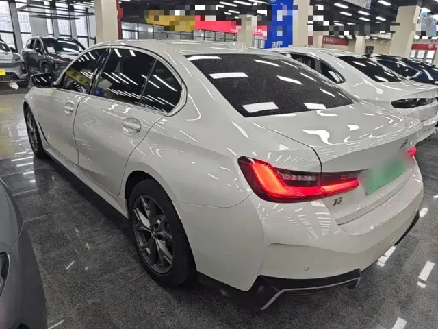 BMW BMW i3 2022 eDrive 35 L — Фото автомобиля 4