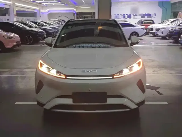 BYD Hai Shi 05 EV 2025 520KM Flagship Smart Navigation Edition — Фото автомобиля 2