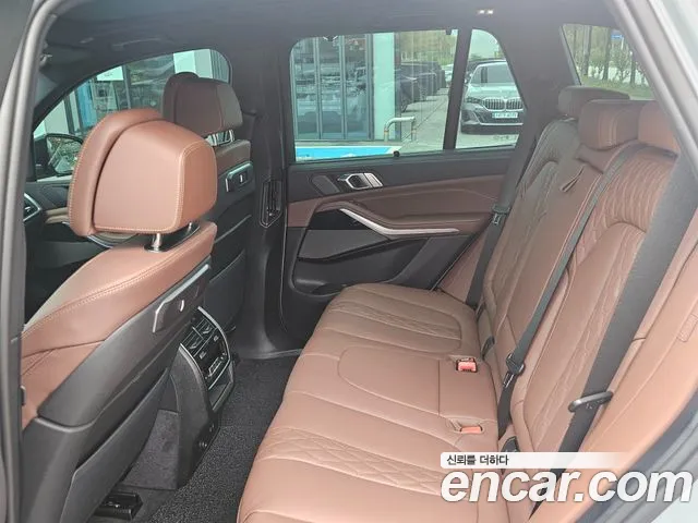 BMW X5 xDrive 40i M Sport — Фото автомобиля 9