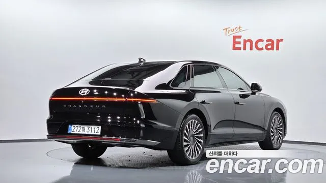 Hyundai Grandeur GN7 — Фото автомобиля 2