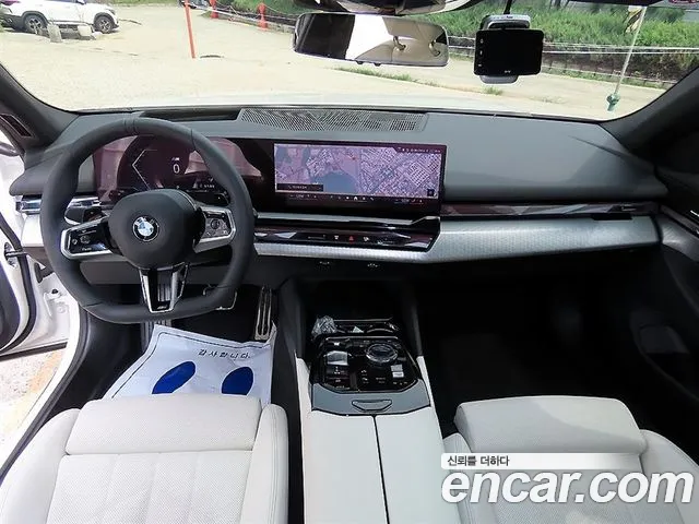 BMW 5-Series — Фото автомобиля 7