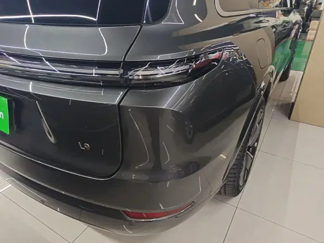 Li Auto L9 — Фото автомобиля 7