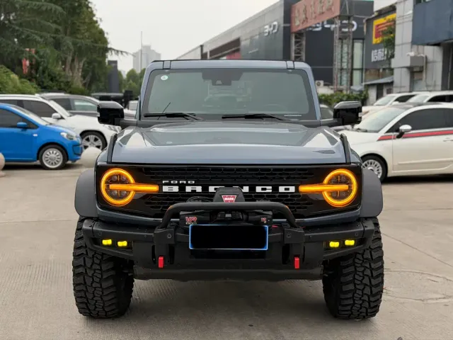 Ford Bronco — Фото автомобиля 2