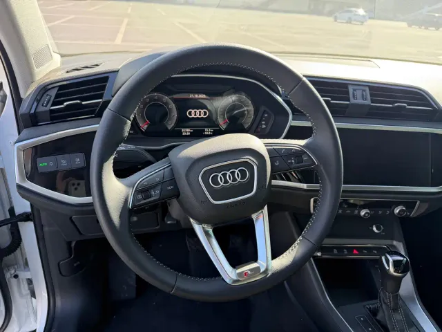 Audi Q3 — Фото автомобиля 12