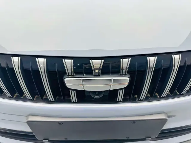 Geely Binrui — Фото автомобиля 5