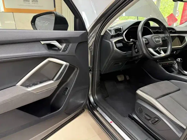 Audi Q3 — Фото автомобиля 8