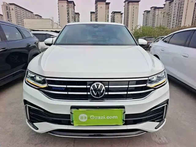 Volkswagen Tiguan L PHEV — Фото автомобиля 2