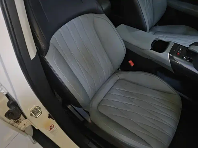 Changan Lamore — Фото автомобиля 17