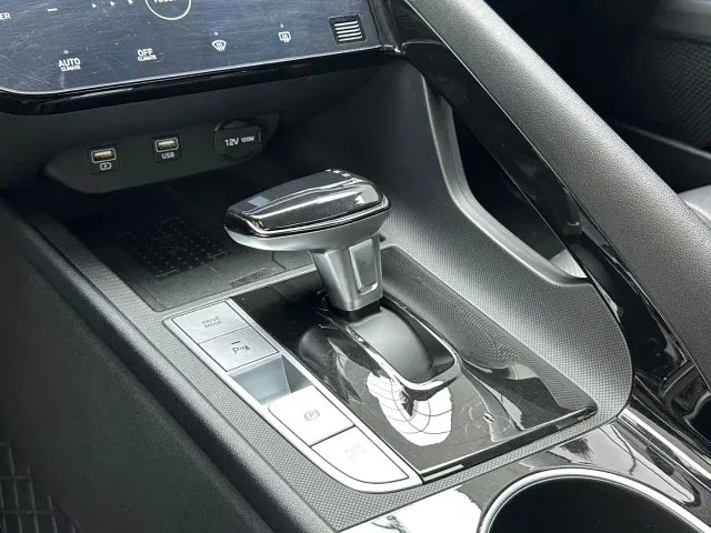 Hyundai Elantra — Фото автомобиля 8