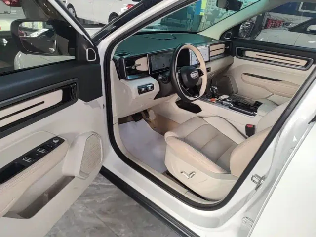 Geely ICON — Фото автомобиля 15