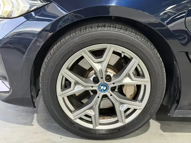 BMW i3 — Фото автомобиля 19