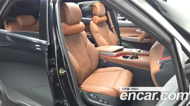 Genesis GV70 — Фото автомобиля 16