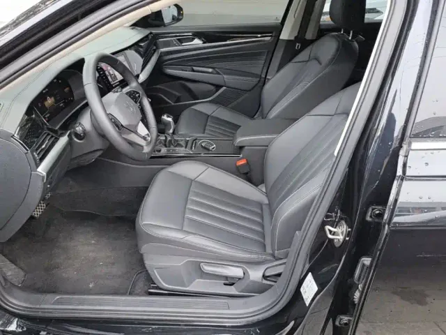 Volkswagen Passat — Фото автомобиля 14