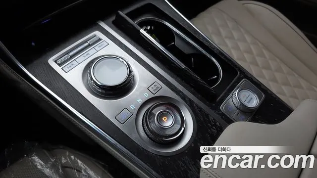 Genesis GV80 — Фото автомобиля 12