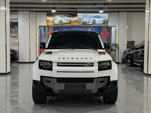 Land Rover Defender — Фото автомобиля 2
