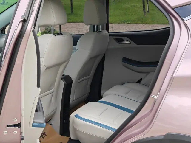 BYD Yuan Pro — Фото автомобиля 16