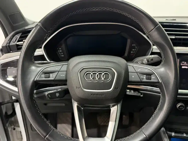 Audi Q3 — Фото автомобиля 9