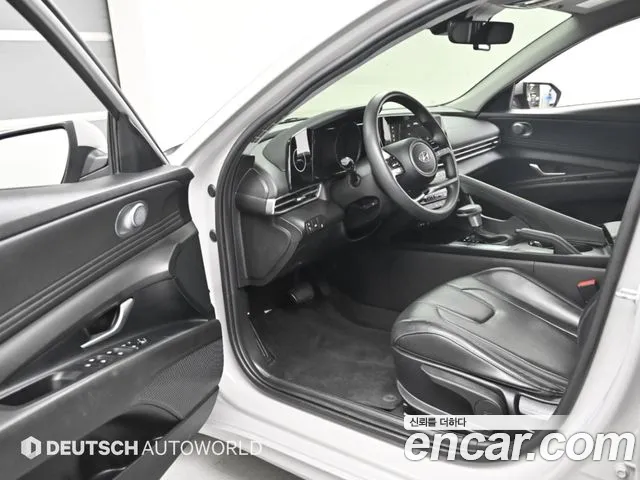 Hyundai Avante CN7 — Фото автомобиля 16