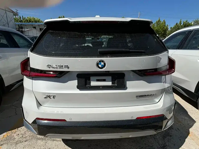 BMW X1 — Фото автомобиля 4