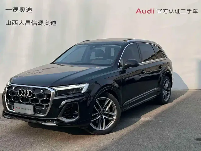 Фотография автомобиля — Audi Q7