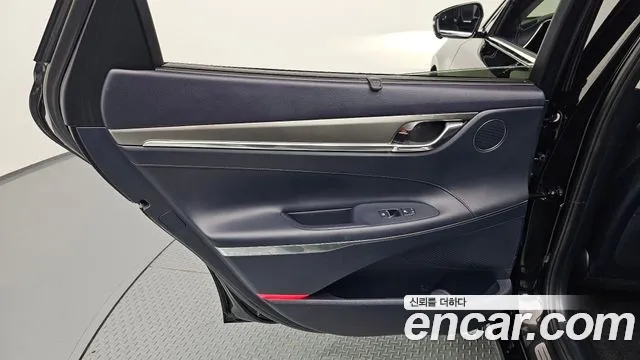 Hyundai Grandeur New — Фото автомобиля 14