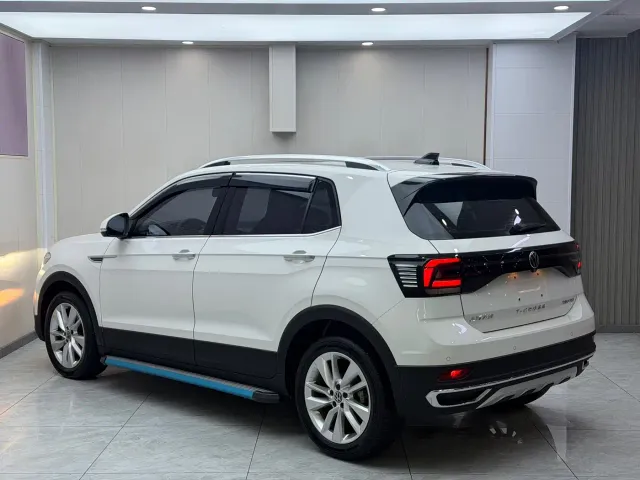 Volkswagen T-Cross — Фото автомобиля 6