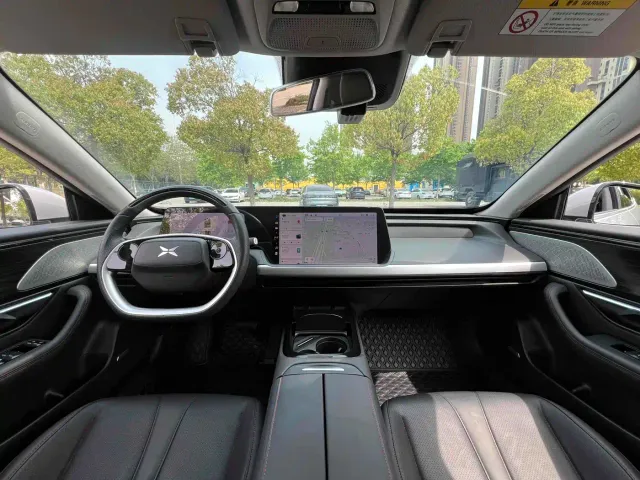 Xpeng P7 — Фото автомобиля 5