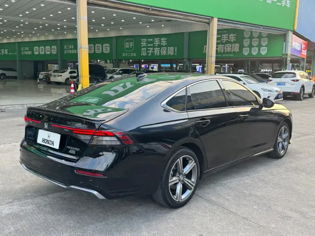 Honda Accord — Фото автомобиля 7